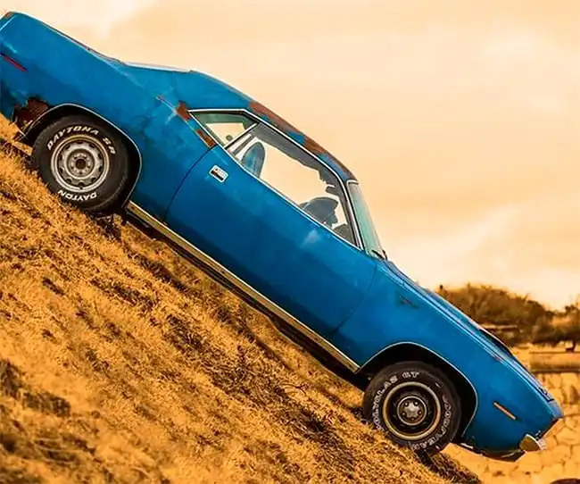 Los enemigos más dañinos para la pintura de tu coche y sus efectos en la carrocería