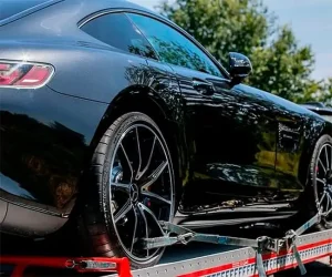 Equilibrar las ruedas de tu coche en un taller especializado